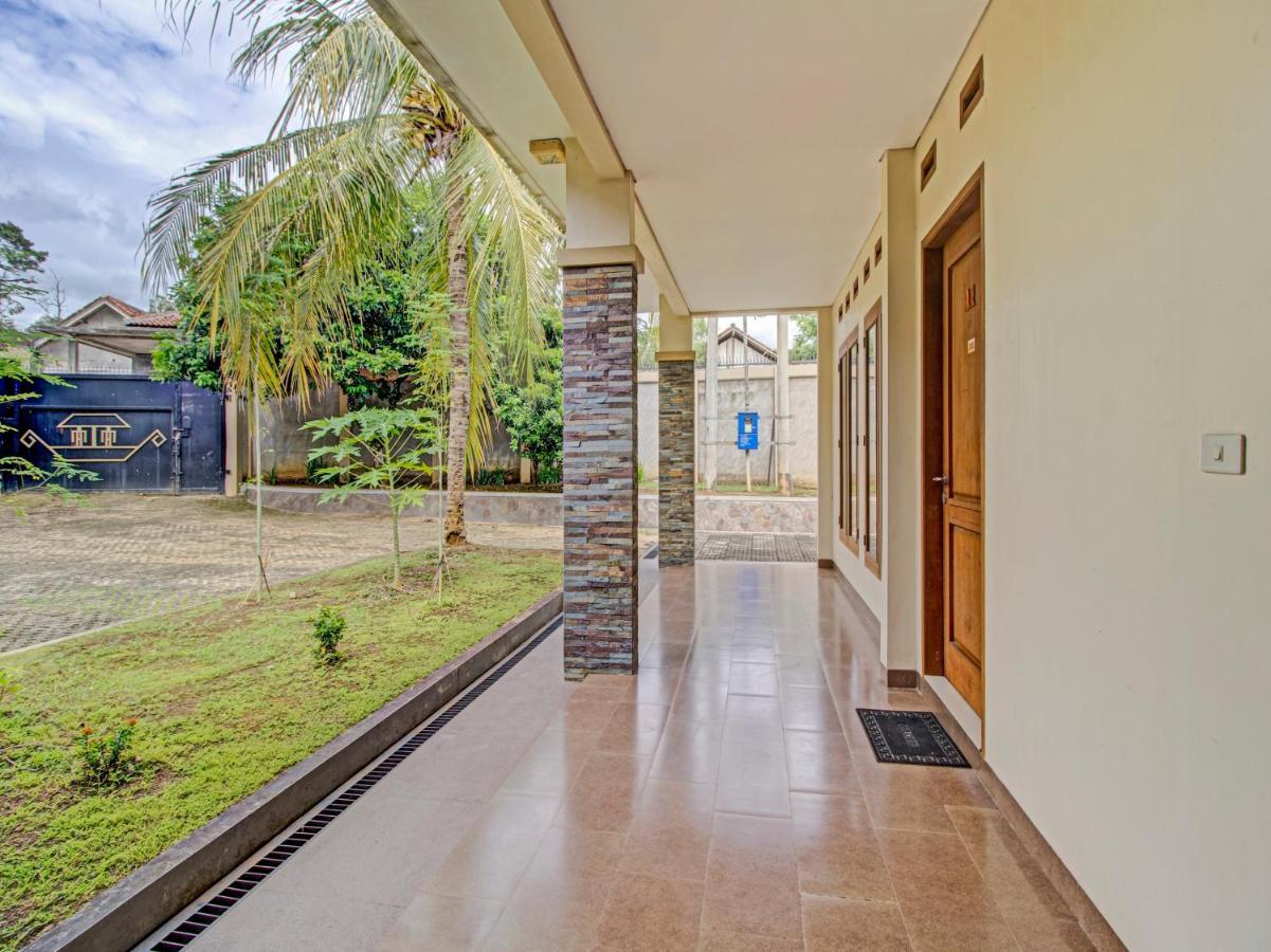 Oyo 89997 Hotel Bumi Kedaton Waterpark Bandar Lampung Zewnętrze zdjęcie