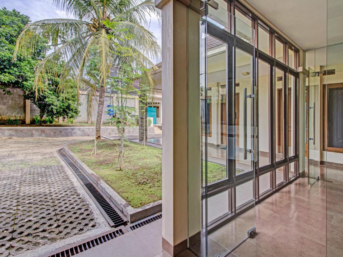 Oyo 89997 Hotel Bumi Kedaton Waterpark Bandar Lampung Zewnętrze zdjęcie